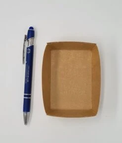 Merkloos A7 Bakje Karton 50st -Klein: 85x60x30mm - Klein Frietbakje - Snackbakje - Kartonnen Bakje - Milieuvriendelijk - Duurzaam - Friet - Patat -Keukenbenodigdheden Winkel 1029x1200 4