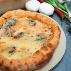 Boska Pizzasteen Deluxe - Voor Oven & BBQ - Knapperige Pizza's - Ø 29.5 Cm - BBQ Accessoires -Keukenbenodigdheden Winkel 1200x1200 153