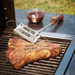 Merkloos BBQ Branding Iron - Barbecuegereedschapset - Bbq Accessoires - Bbq Brandijzer -Keukenbenodigdheden Winkel 1200x1200 318