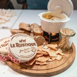 Boska Pizzaplank Friends L - BBQ Accessoires - Eikenhout - Handige Opvanggeul - Ø 34 Cm -Keukenbenodigdheden Winkel 1200x1200 373