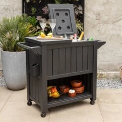 BluMill BBQ Tafel - Inclusief Koelvak 80 Liter - Op Wieltjes - Met Flessenopener - 102 X 46 X 86,5 Cm -Keukenbenodigdheden Winkel 1200x1200 499