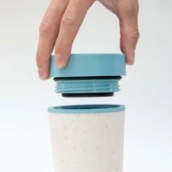 Circular&Co. Herbruikbare To Go Koffiebeker (rCUP) Crème/zwart 8oz/227ml -Keukenbenodigdheden Winkel 1200x1200 541