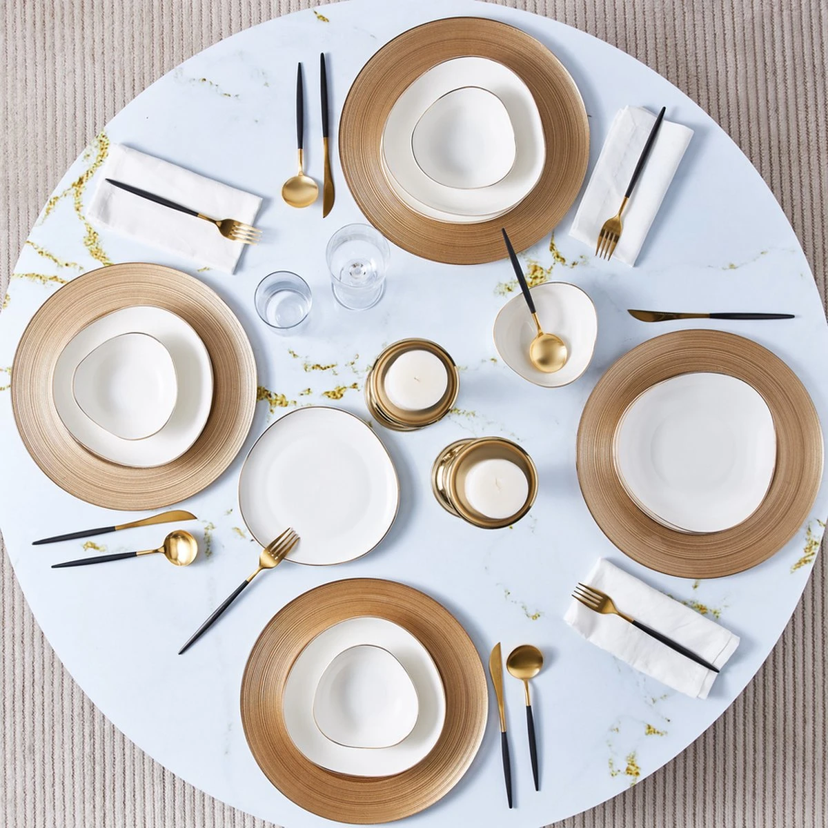 Karaca Middle Streamline Gold 12-delige Serviesset 3 Karaca Middle Streamline Gold 12-delige Serviesset - Afbeelding 3