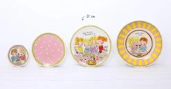 Blond Amsterdam Bord Even Bijkletsen - Girls - Ø 26 Cm -Keukenbenodigdheden Winkel 1200x627 2