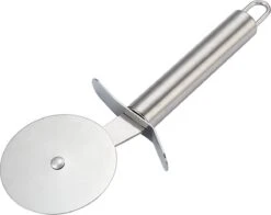 ProudProducts - Pizzasnijder - Ophangbaar - RVS -Keukenbenodigdheden Winkel 1200x950