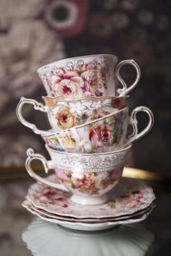 Clayre & Eef Kop En Schotel 200 Ml Roze Wit Porselein Rond Bloemen Servies Cadeau Voor Haar Cappuccino -Keukenbenodigdheden Winkel 801x1200 3