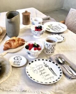 Blond Amsterdam - X Noir - Bord - I Licked - Ø 22 Cm -Keukenbenodigdheden Winkel 972x1200